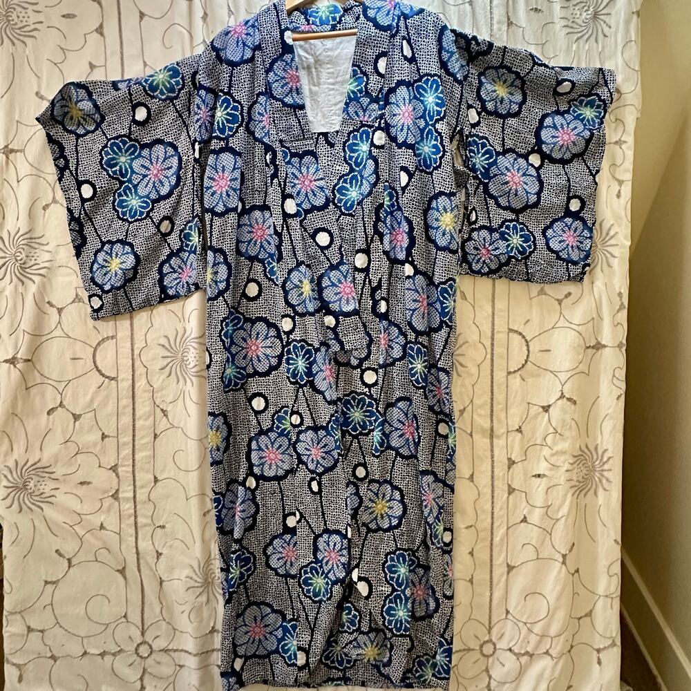 Vintage Blue Floral Yukata Style Kimono Robe